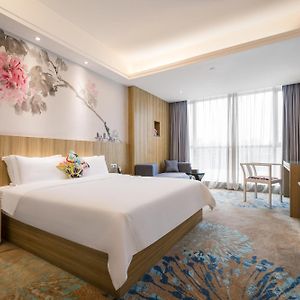 Luxury King Room
